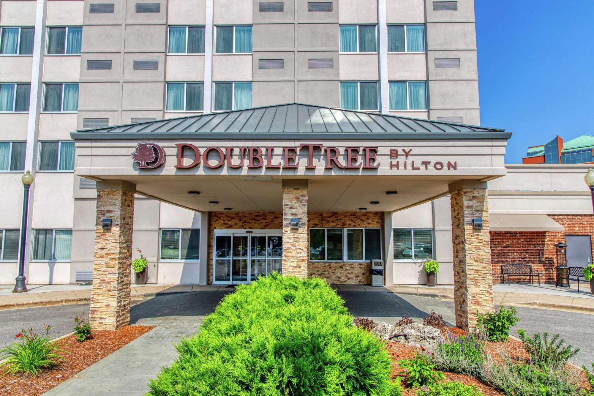 Doubletree By Hilton Ніна Екстер'єр фото